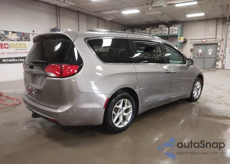 2018 Chrysler Pacifica Touring L from USA, damaged, VIN 2C4RC1BG0JR321011